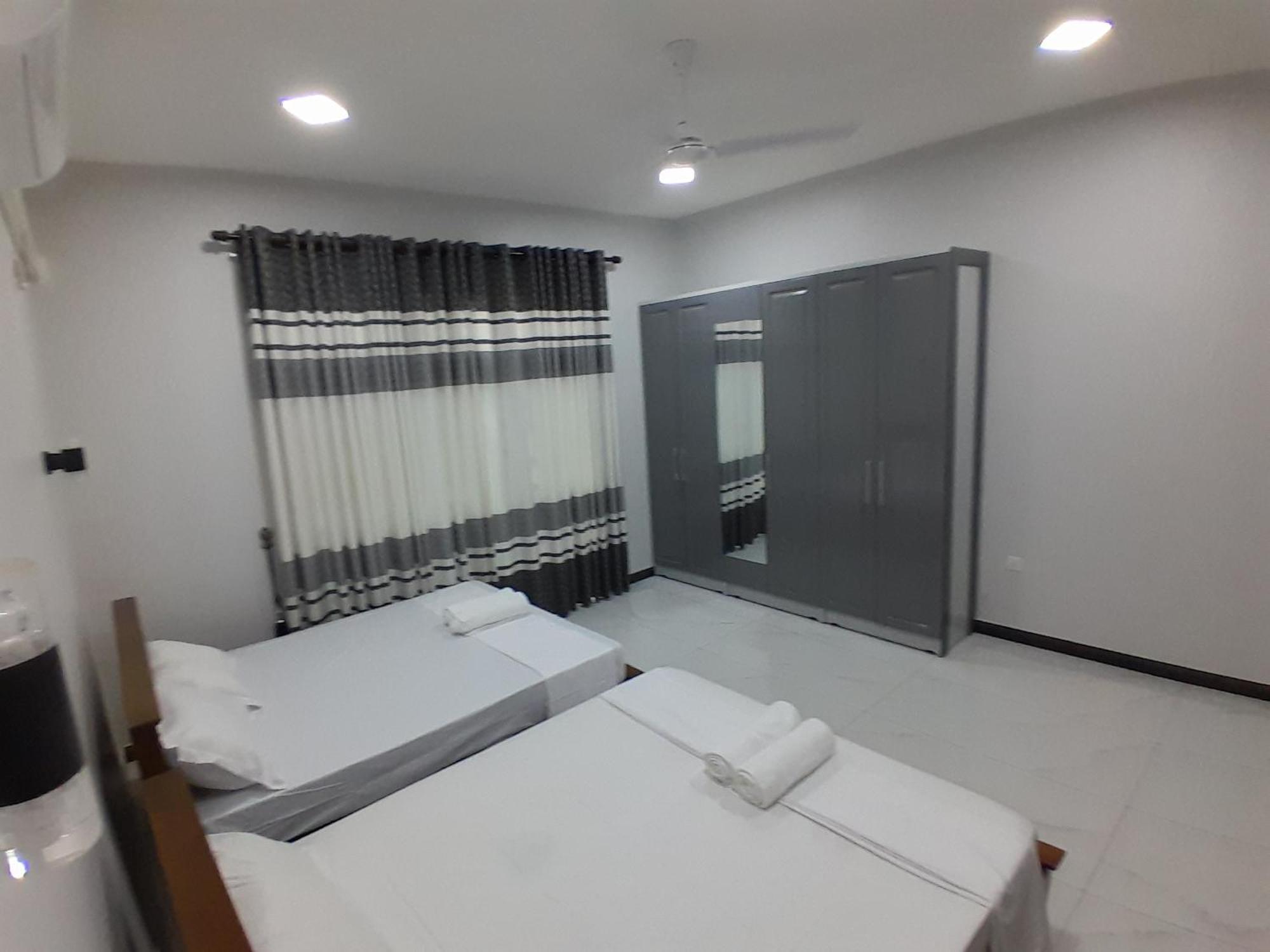 Alps Villa Jaffna Eksteriør bilde